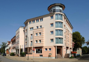Отель Hotel Stadt Naumburg  Наумбург / Заале